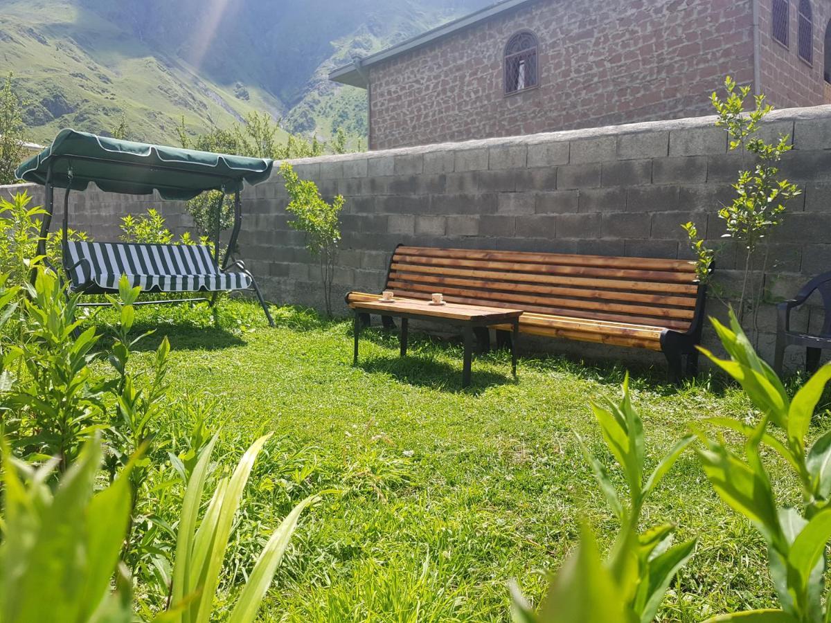 Cozy House Kazbegi Hotel Kültér fotó